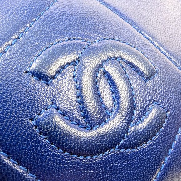 Chanel Vintage Blue Quilted Lambskin Kisslock Tassel Clutch - Picture 7 of 16